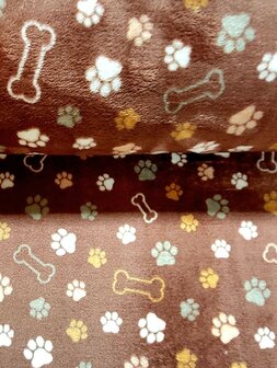 K33501-570 PAWS AND BONES BROWN