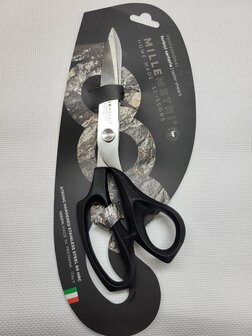 MI529 MILLEMETRI STOFFENSCHAAR 24 CM