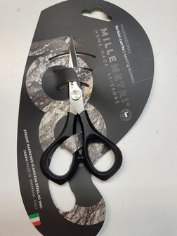 MI545 MILLEMETRI STOFFENSCHAAR 13,5 CM