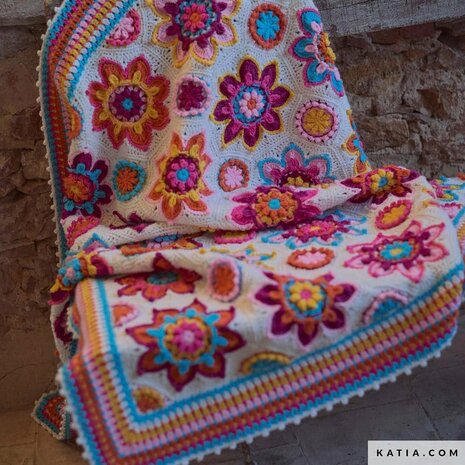 FLOWERS FOREVER CAL KIT BASIC MERINO 52% Merino Superwash - 48% Acryl GRATIS VERZENDING